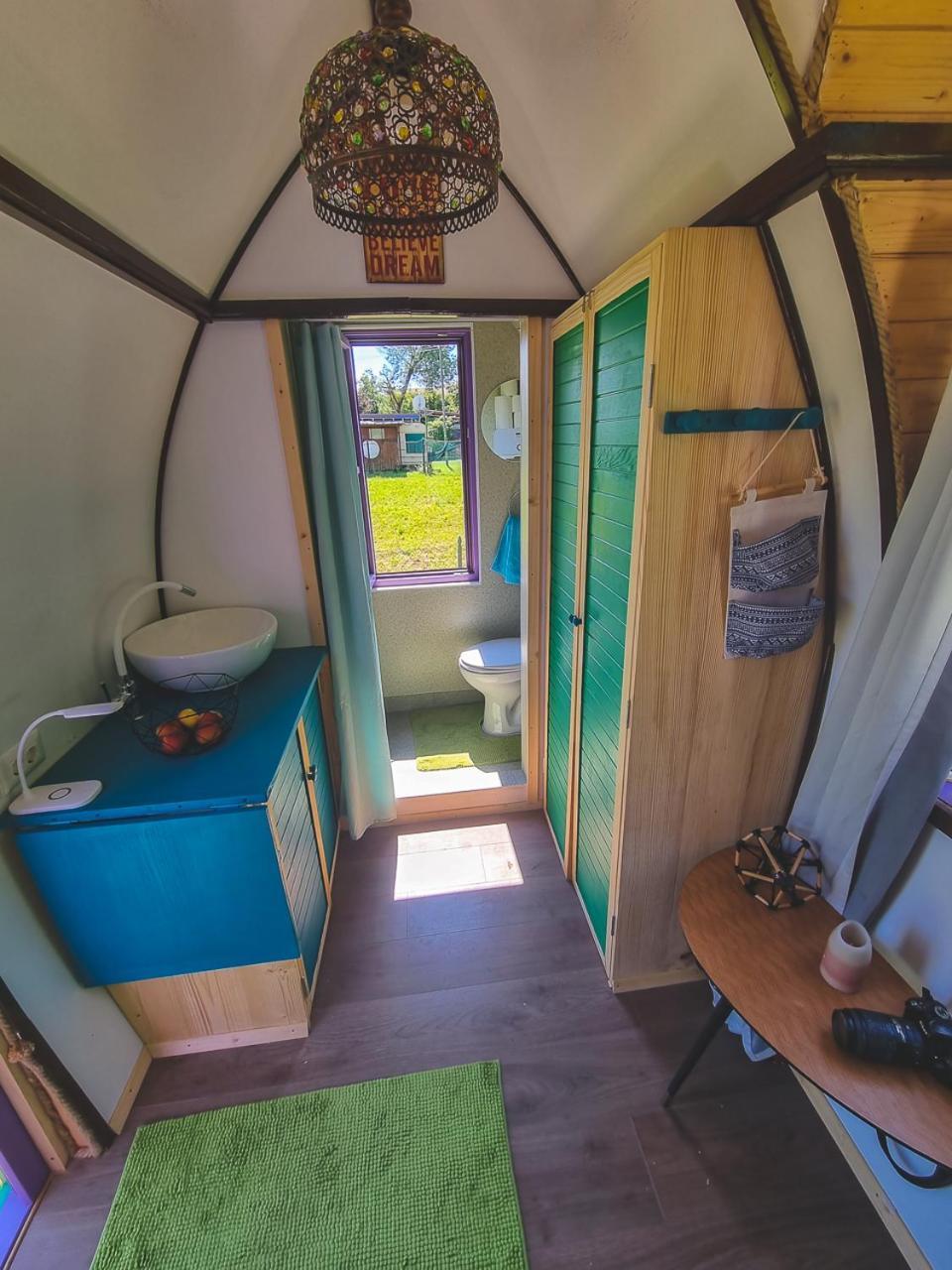 Central Tiny Houses Bukares Bagian luar foto