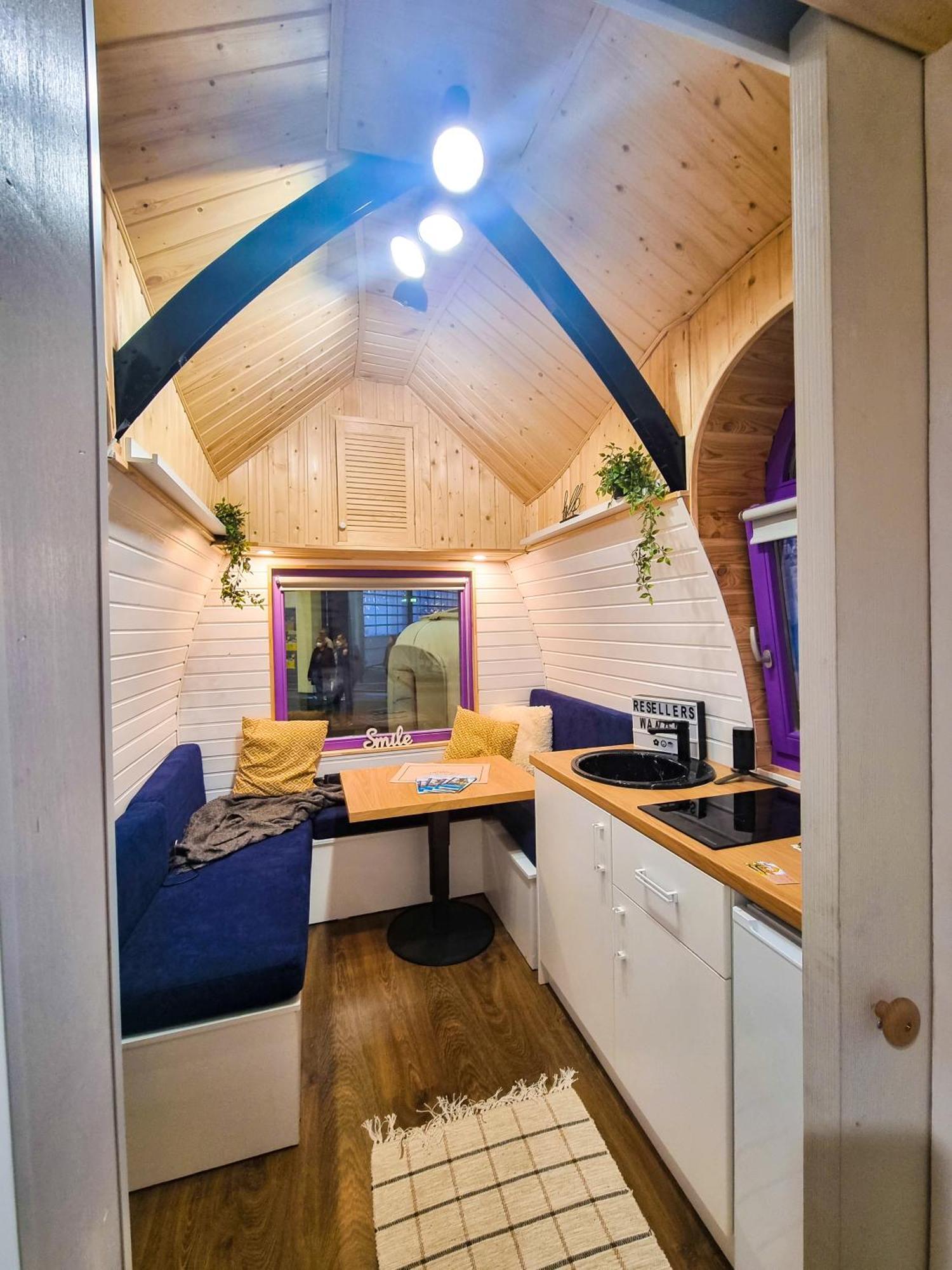 Central Tiny Houses Bukares Bagian luar foto