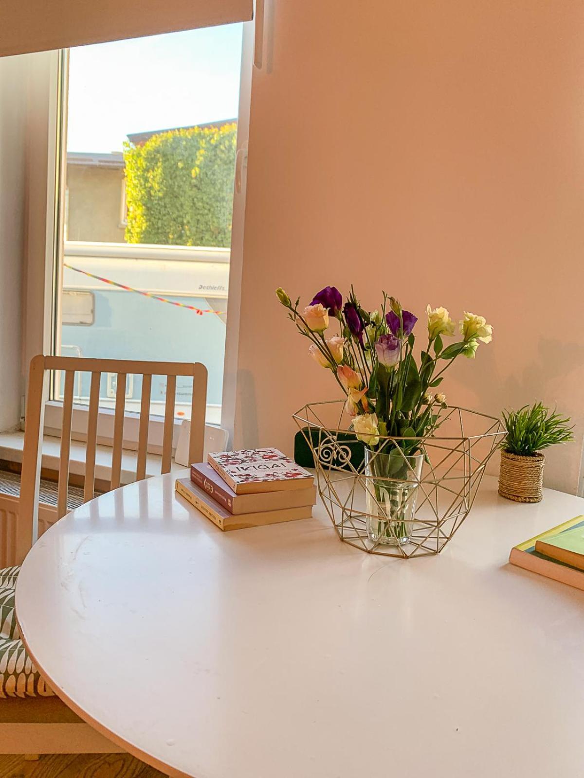 Central Tiny Houses Bukares Bagian luar foto