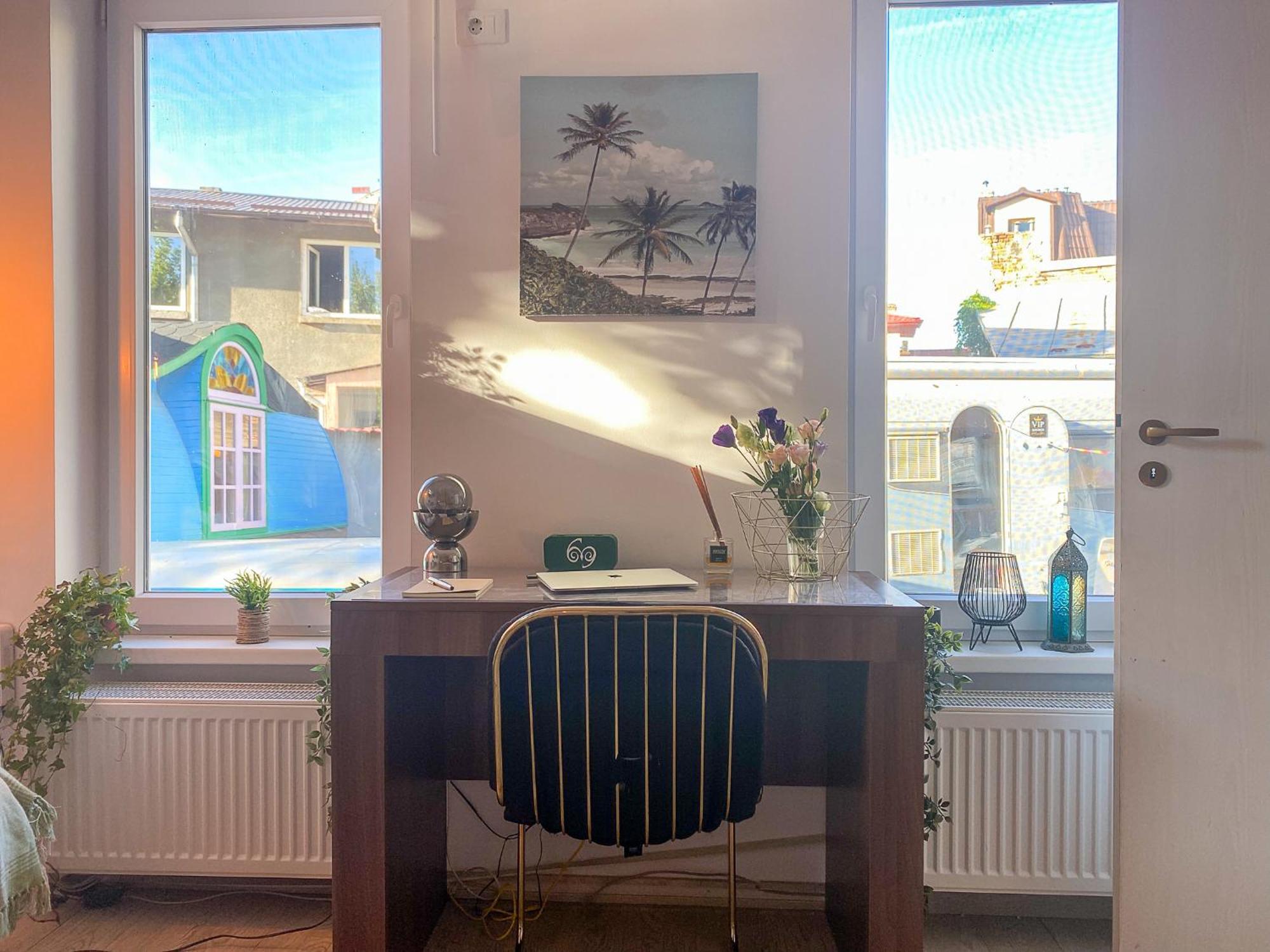 Central Tiny Houses Bukares Bagian luar foto